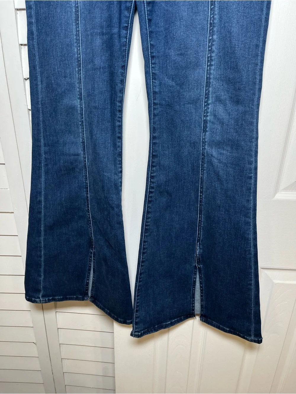 American Eagle Festival Flare Jeans Womens 10 Blue Med Wash High Rise Stretch